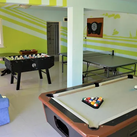 Beachfront Gradina *