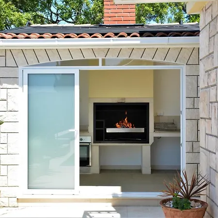 Beachfront Gradina * Vela Luka