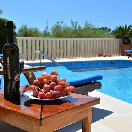 Beachfront Gradina * Vela Luka