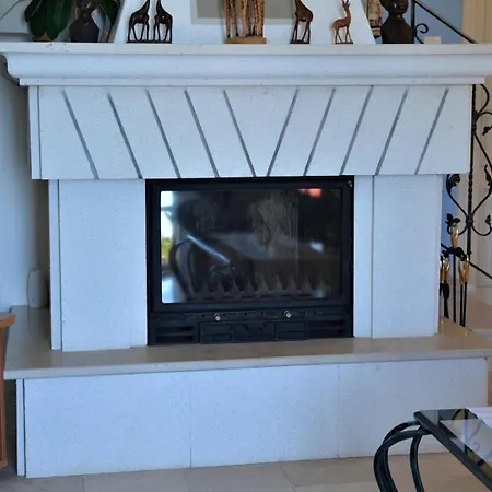 Beachfront Gradina Villa *