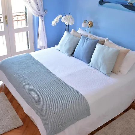 Beachfront Gradina Villa *