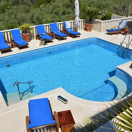 Beachfront Gradina Villa