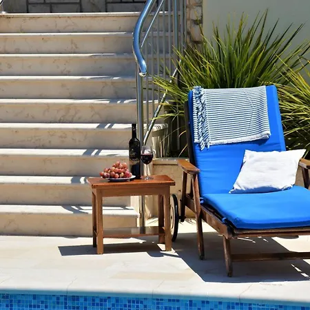 Villa Beachfront Gradina