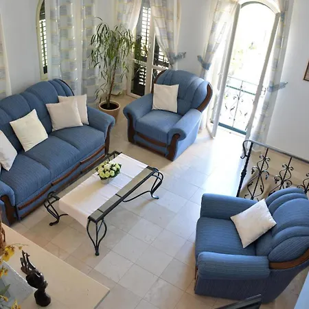 Villa Beachfront Gradina